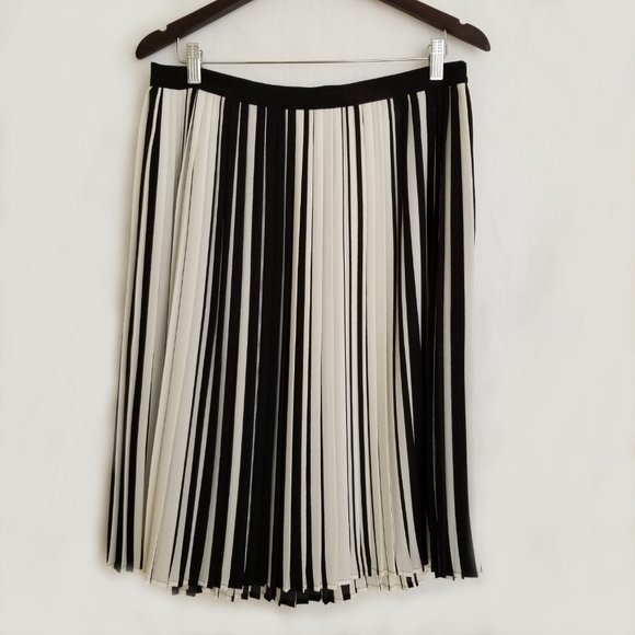 Vince Camuto Women Stripe Pleated A Line Skirt, 10 - Picture 3 of 4